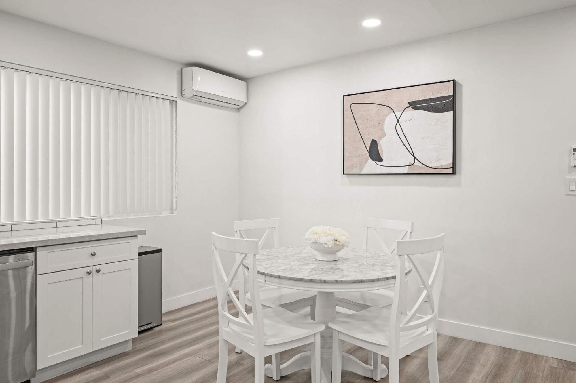 New Renovated 2B2B Apt Self Checkin Free Parking 1 Pasadena Luaran gambar