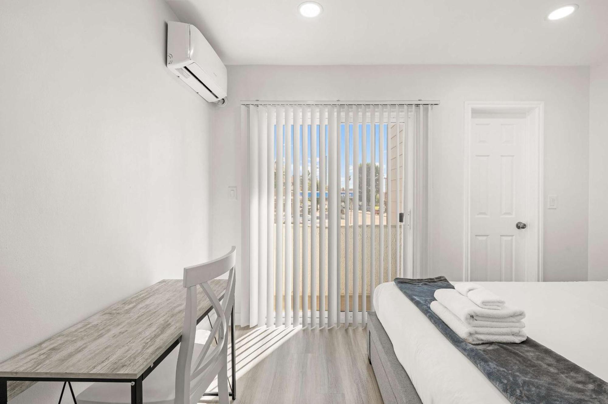 New Renovated 2B2B Apt Self Checkin Free Parking 1 Pasadena Luaran gambar